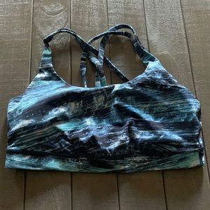 Lululemon sports bra